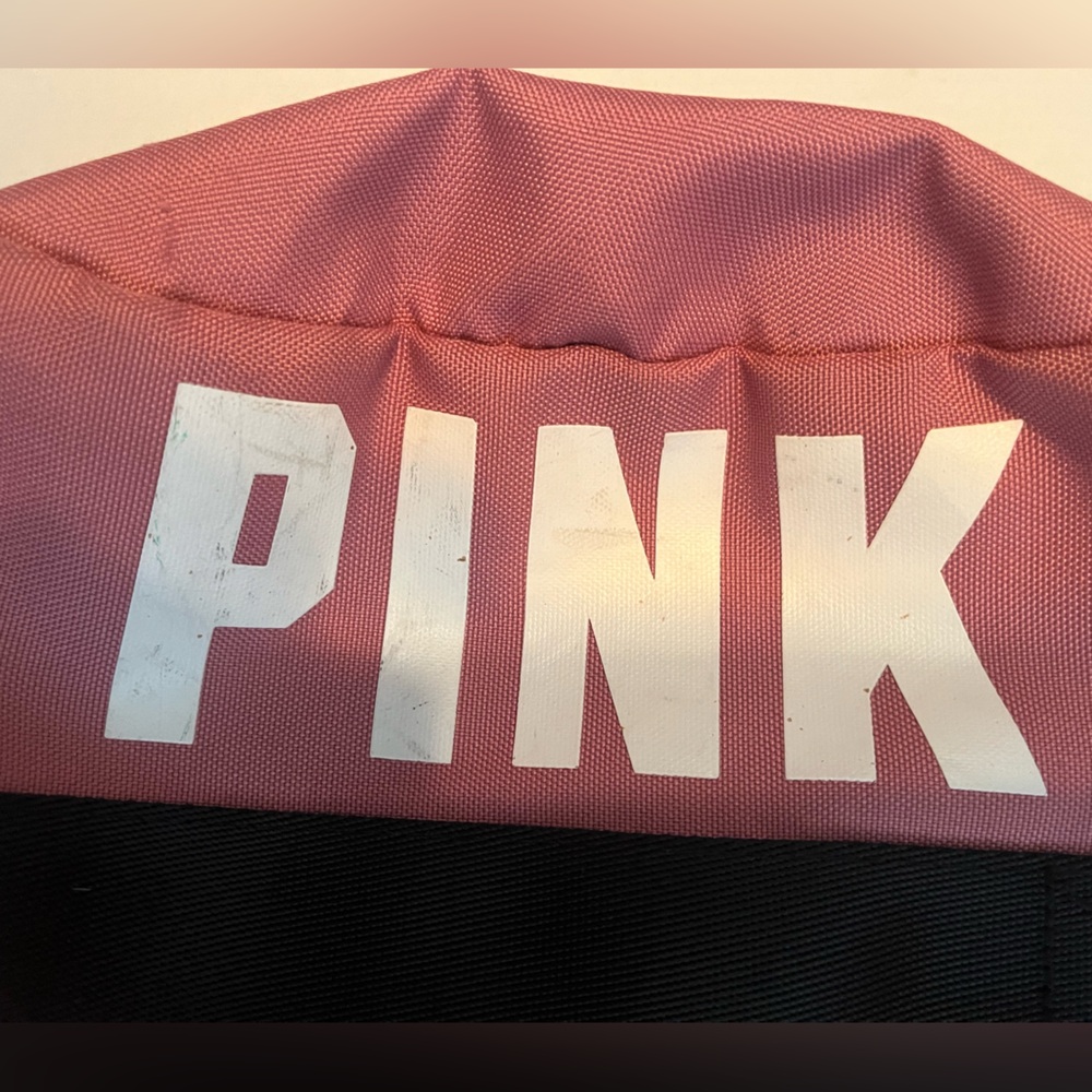 Pink Duffle Bag. - Picture 3 of 6